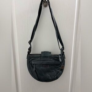 Vilenca Holland Leather crossbody with adjustable straps made in India